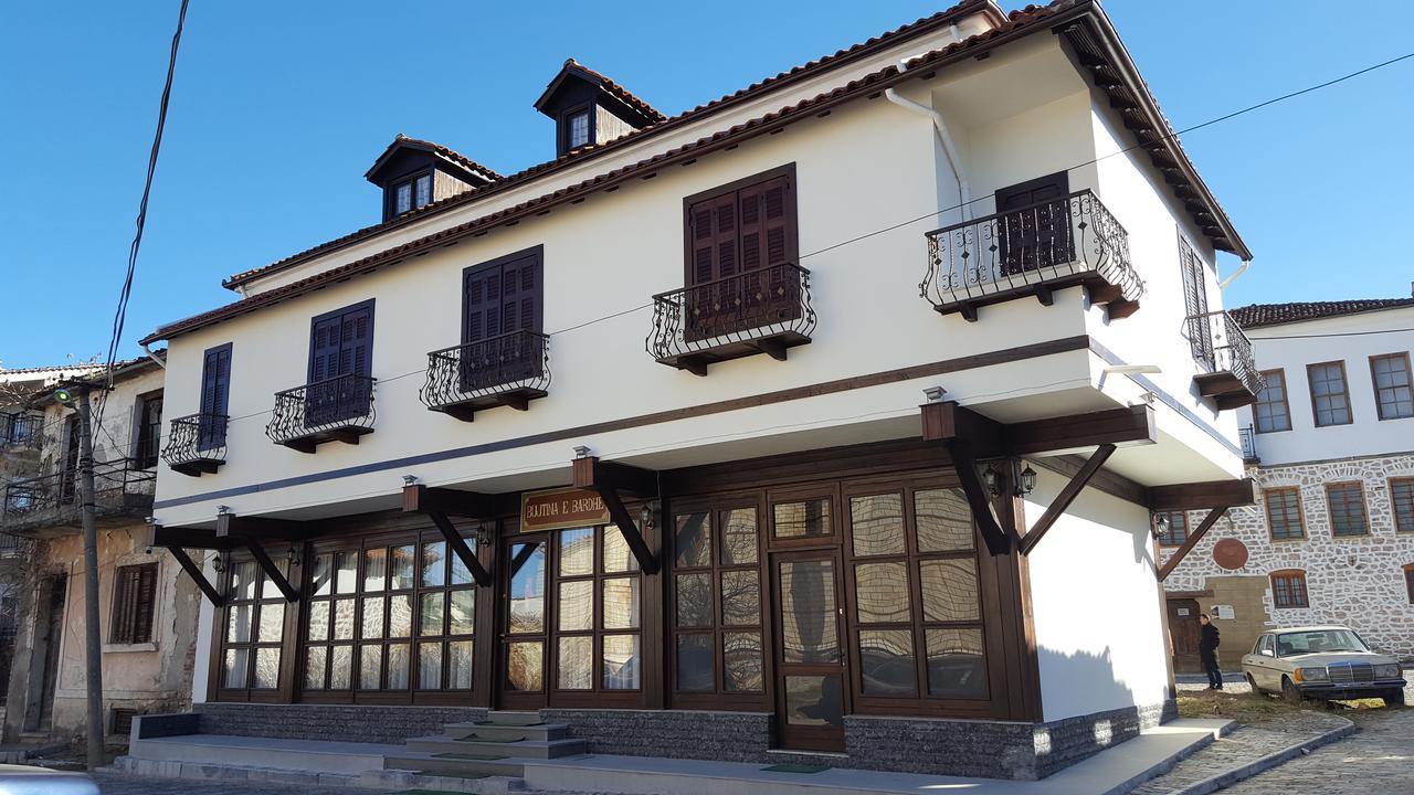 Hotel Bujtina E Bardhe Корча Экстерьер фото